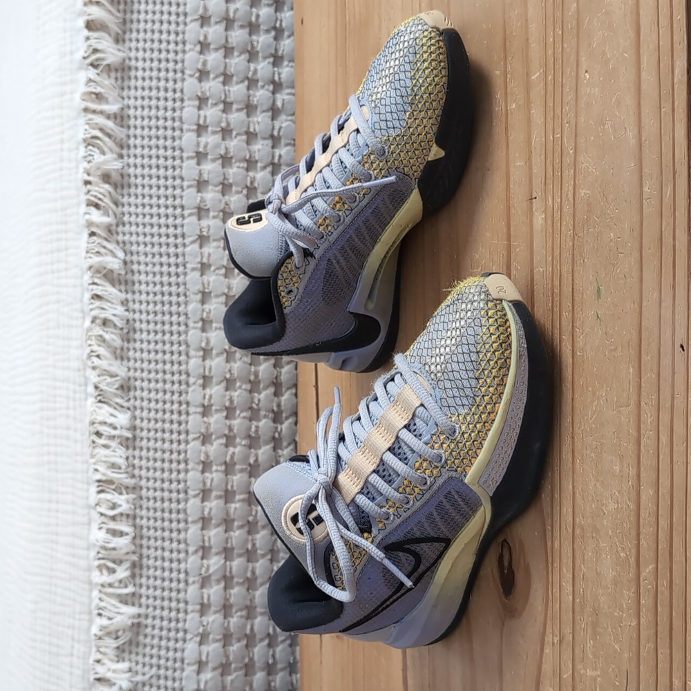 Nike SABRINA 1 SPARK